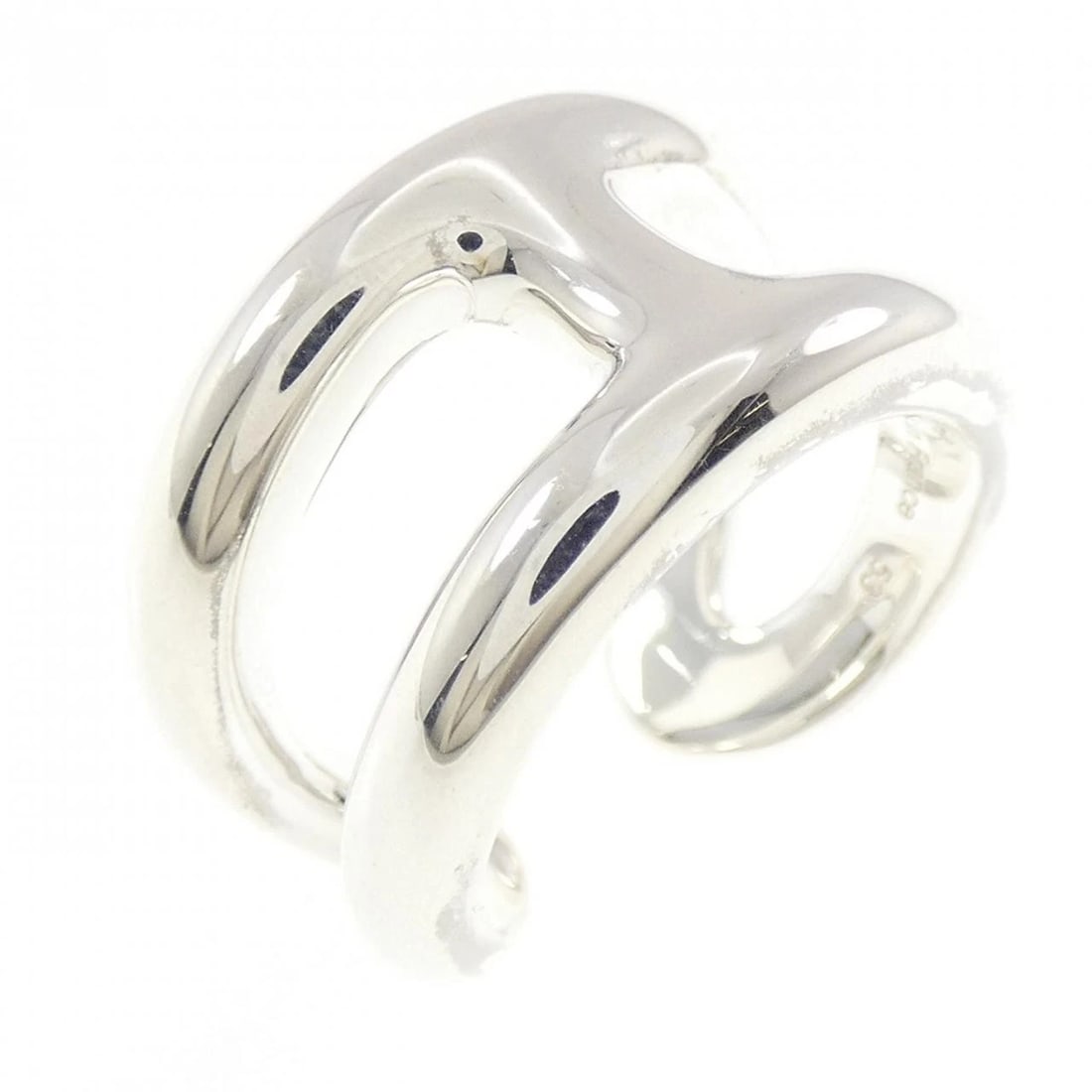 HERMES OSMOZ SMALL RING: Hermes Osmoz Small Ring Brand: HERMES Type: Ring Material: 925Silver, Color: Silver Size: US 6 1/2 Accessories: None Accessories Notice: When purchasing pre-owned goods, please refer to the photos of