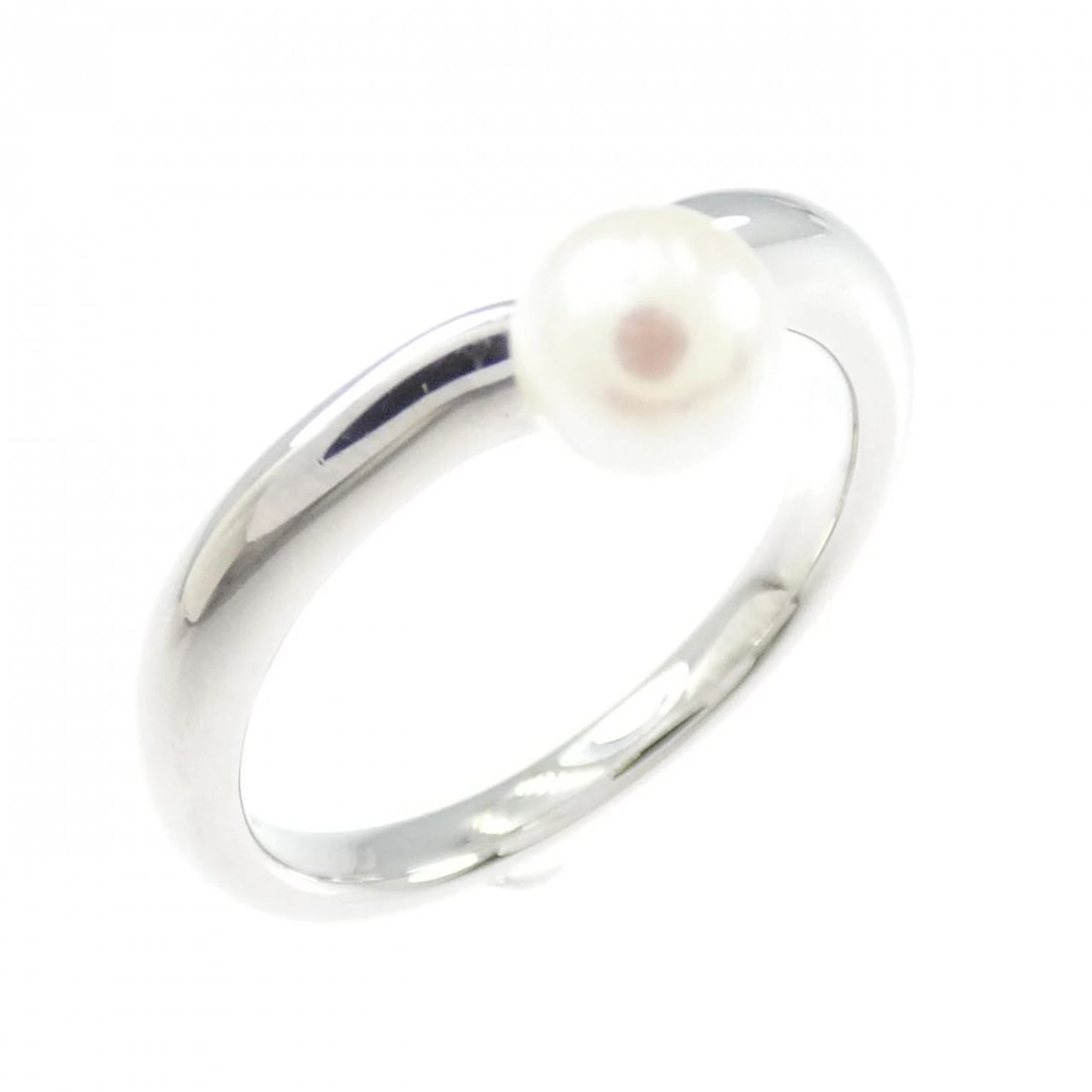 PERLITA MIKIMOTO AKOYA PEARL RING: Perlita Mikimoto Akoya Pearl Ring Brand: PERLITA MIKIMOTO Type: PerlitaRing Material: Platinum950, Main Stone/Creation Akoya Pearl Color: Platinum Size: US 5 3/4 Accessories: None Accessories Notice: