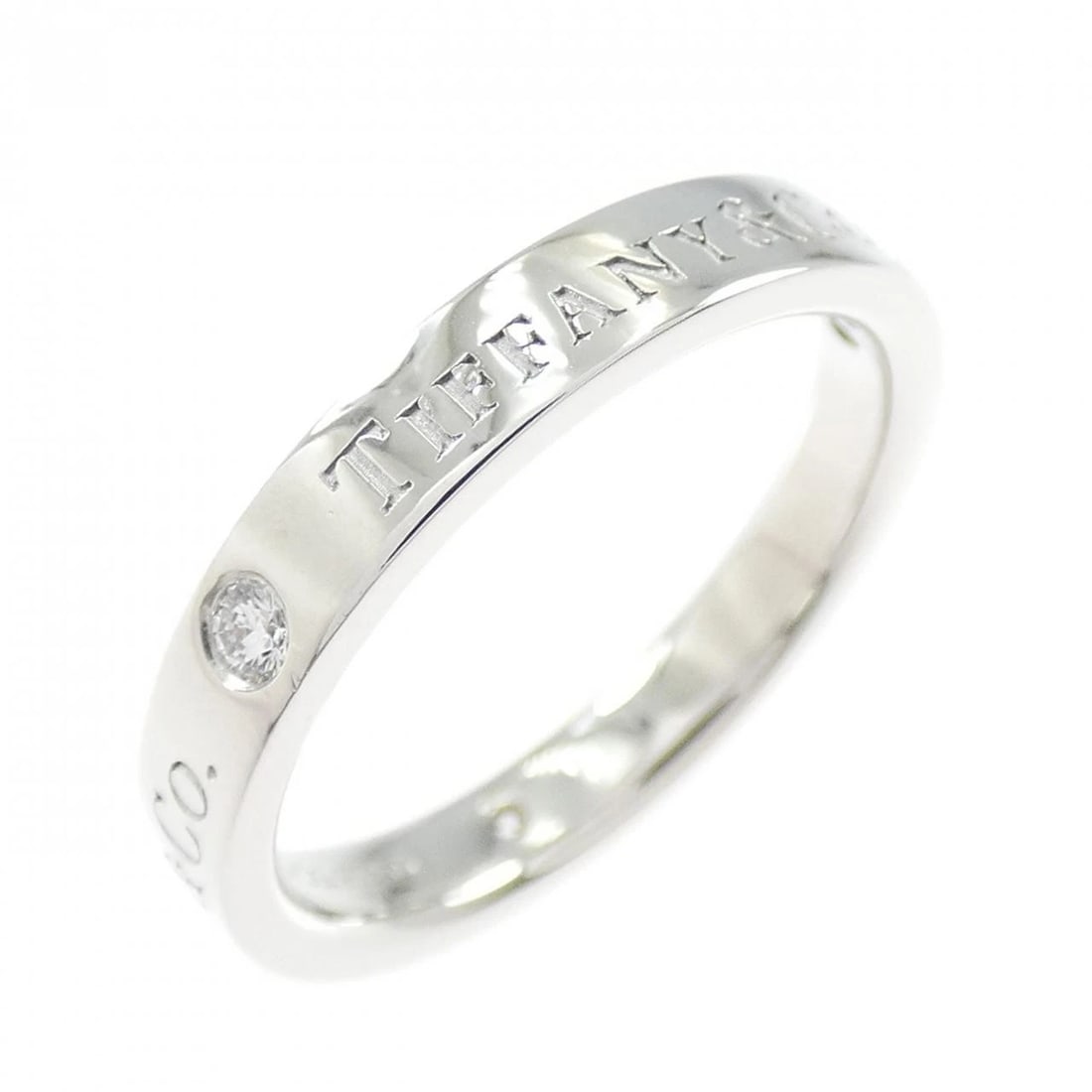 TIFFANY & CO. FLAT 3-PIECE RING: TIFFANY & Co. Flat 3-Piece Ring Brand: TIFFANY&Co. Type: Ring Material: Platinum950, Main Stone/Creation Natural Color: Platinum Size: US 5 1/4 Accessories: None Accessories Notice: When purchasing