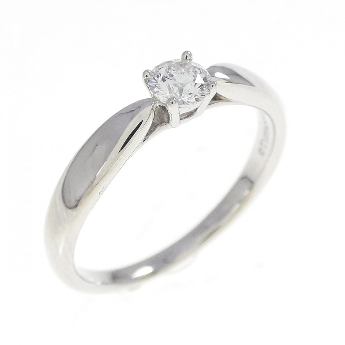 TIFFANY & CO. HARMONY RING: TIFFANY & Co. Harmony Ring Brand: TIFFANY&Co. Type: Ring Material: Platinum950, Main Stone/Creation Natural Color: White Size: US 5 3/4 Accessories: None Accessories Notice: When purchasing pre-owned