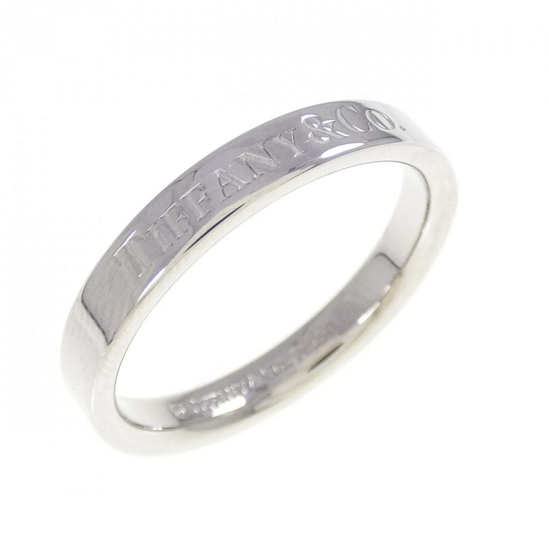 TIFFANY&CO. FLAT RING: TIFFANY&Co. Flat Ring Brand: TIFFANY&Co. Type: Ring Material: Platinum, Color: Platinum Size: US 6 Accessories: None Accessories Notice: When purchasing pre-owned goods, please refer to the photos of