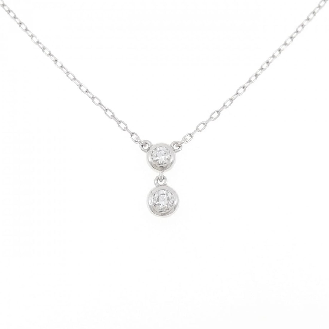MIKIMOTO DIAMOND NECKLACE: Mikimoto Diamond Necklace Brand: MIKIMOTO Type: Necklace Material: K18 white gold, Main Stone/Creation Natural Color: White Size: Actual Size Pendant length approx. x width approx.: 12.0mmx5.1mm