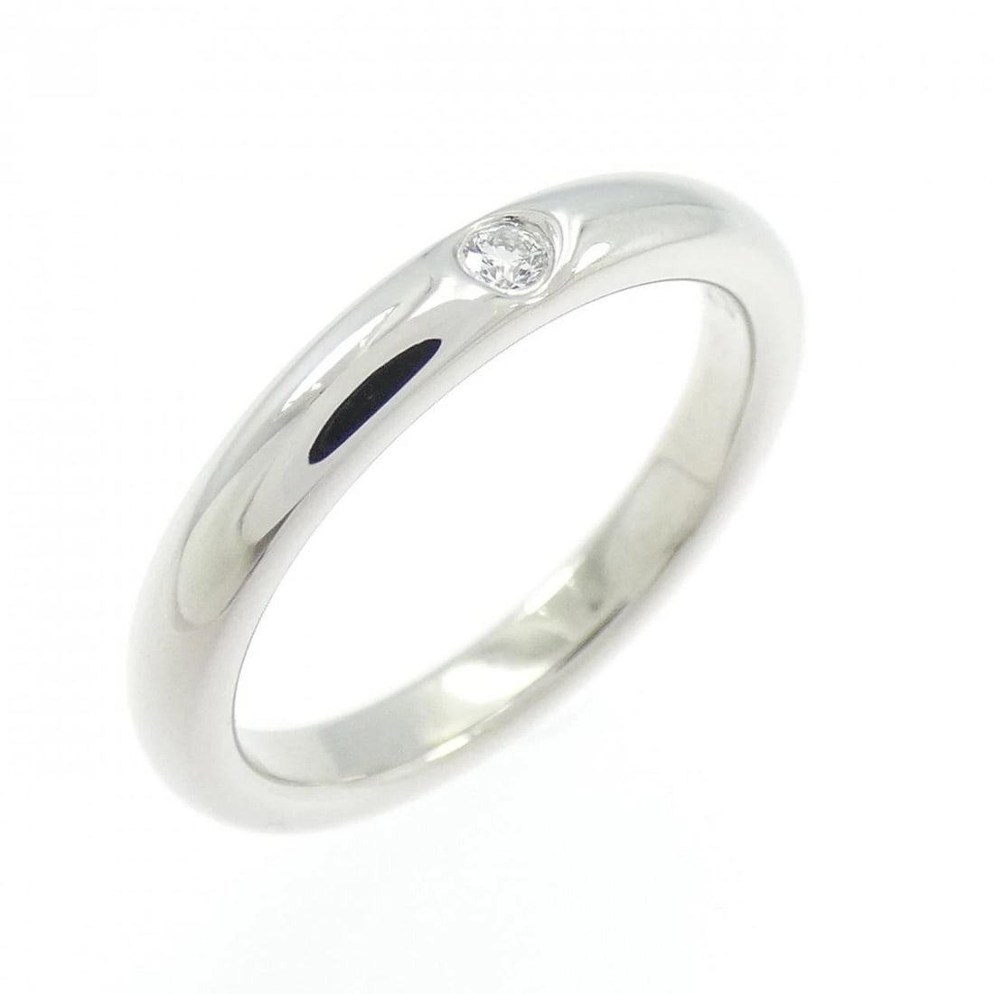 TIFFANY&CO. STACKING BAND RING: TIFFANY&Co. Stacking Band Ring Brand: TIFFANY&Co. Type: Ring Material: Platinum950, Main Stone/Creation Natural Color: White Size: US 4 Accessories: None Accessories Notice: When purchasing pre-owned