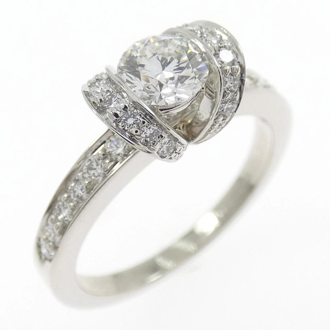 TIFFANY&CO. RIBBON RING: TIFFANY&Co. Ribbon Ring Brand: TIFFANY&Co. Type: Ring Material: Platinum950, Main Stone/Creation Natural Color: Silver Size: US 5 3/4 Accessories: None Accessories Notice: When purchasing