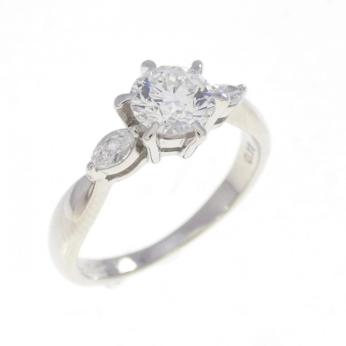 TASAKI DIAMOND RING: TASAKI Diamond Ring Brand: TASAKI Type: Ring Material: Platinum900, Main Stone/Creation Natural Color: White Size: US 5 Accessories: None Accessories Notice: When purchasing pre-owned goods, please