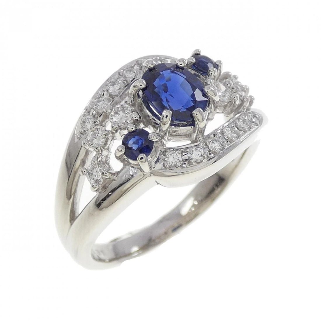 TASAKI SAPPHIRE RING: Tasaki Sapphire Ring Brand: TASAKI Type: Ring Material: Platinum900, Main Stone/Creation SapphireSecondary Stone Natural Color: White Size: US 7 Accessories: None Accessories Notice: When purchasing