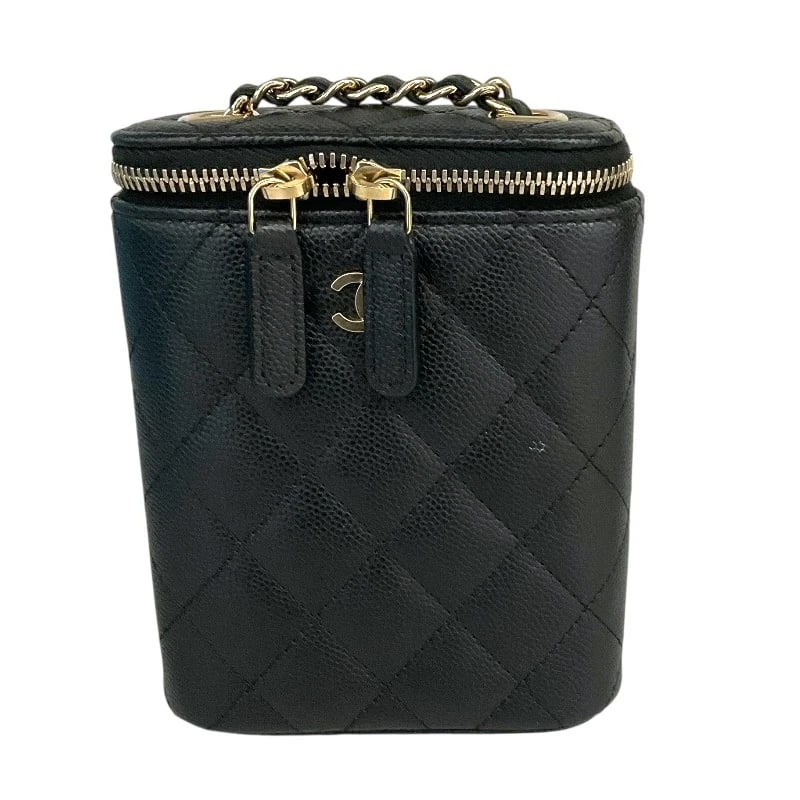 CHANEL SMALL VANITY CASE SHOULDER BAG: CHANEL small vanity case Shoulder Bag Brand: CHANEL Type: Shoulder Bag Material: Caviar skin Color: black Size: W10cm x H13cmx D4cmW3.9 x H5.1x D1.6inch Accessories: None Accessories Notic