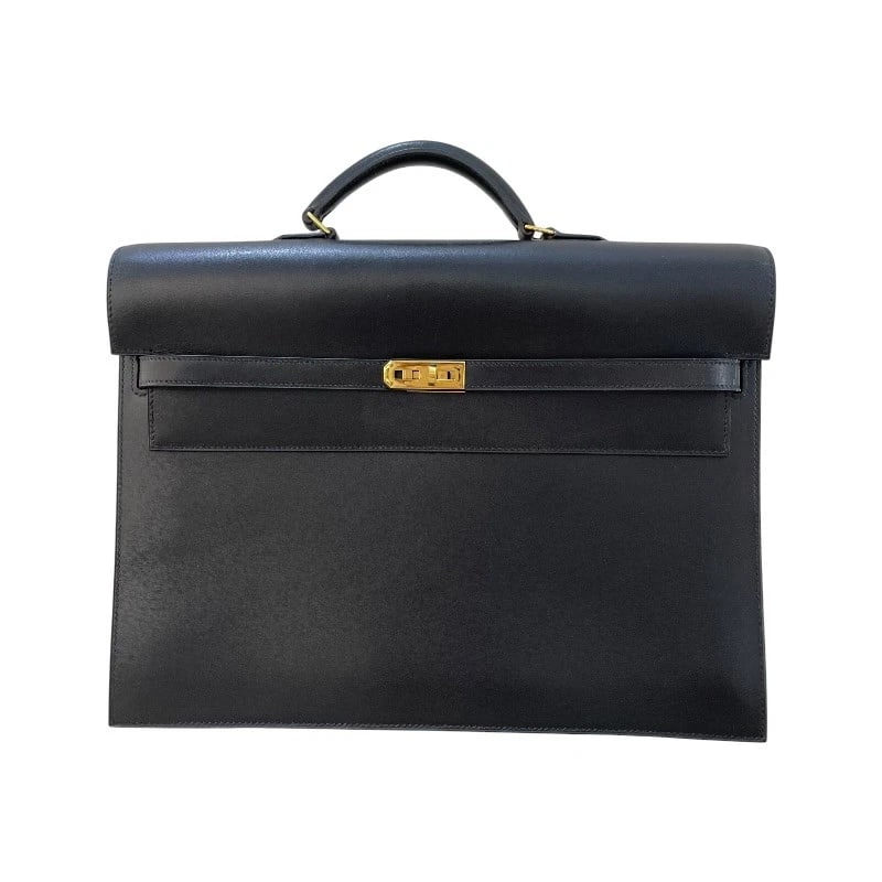 HERMES KELLY DEPECHE 38 HANDBAG: HERMES Kelly Depeche 38 Handbag Brand: HERMES Type: Handbag Material: Box scarf Color: Black Gold Hardware Size: W37cm x H28cmx D5cm W14.6 x H11.0x D2.0inch Accessories: None Accessories N
