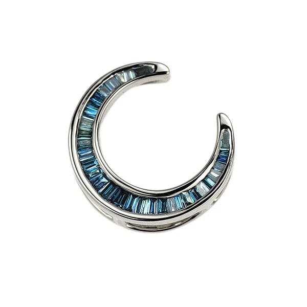 K18WG TREAT BLUE DIAMOND PENDANT: K18WG Treat Blue Diamond Pendant Brand: None Type: pendant top Material: K18WG, Main Stone/Creation Natural Color: White Gold Size: Length/Width/Diameter (CM) 11.9 Accessories: None Accessories