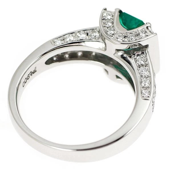 PT900 EMERALD DIAMOND RING - 2