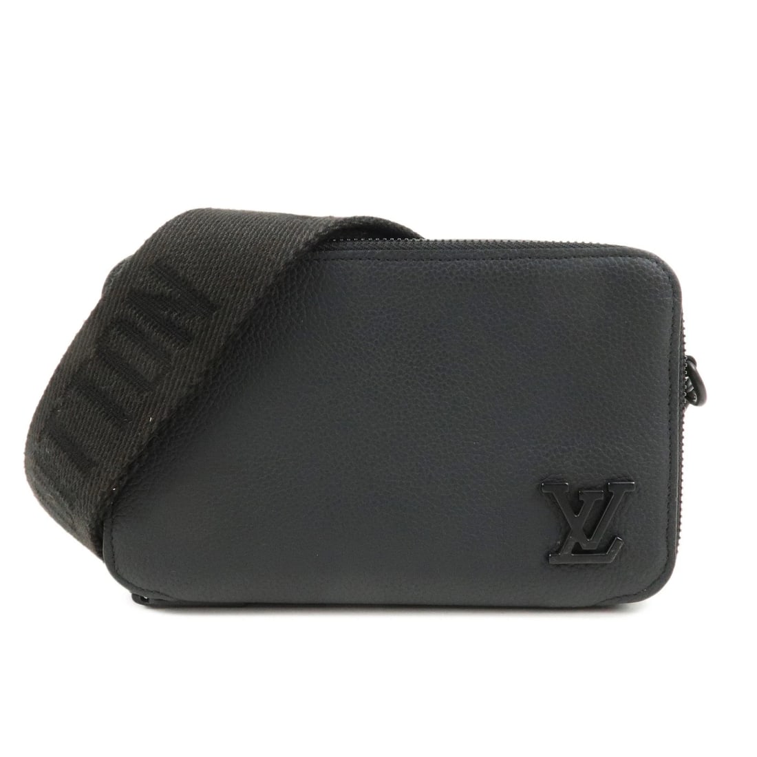LOUIS VUITTON LV AEROGRAM LEATHER ALPHA WEARABLE WALLET: Louis Vuitton LV Aerogram Leather Alpha Wearable Wallet Brand: FENDI Type: hand bag Material: Aerogram Leather Color: Noir Size: W18cm(7.09")H11cm(4.33")D6cm(2.36") Accessories: None Acces