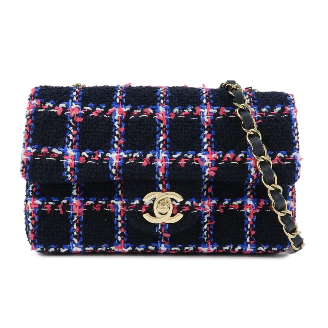 CHANEL MINI MATELASSE 20 TWEED LAMB SKIN CHAIN SHOULDER BAG: CHANEL Mini Matelasse 20 Tweed Lamb Skin Chain Shoulder Bag Brand: CHANEL Type: shoulder bag Material: Tweed , Lamb skin Color: Navy , Gold Size: W?19.5cm(7.68")H?11cm(4.33")D?7cm(2.76") Accessori