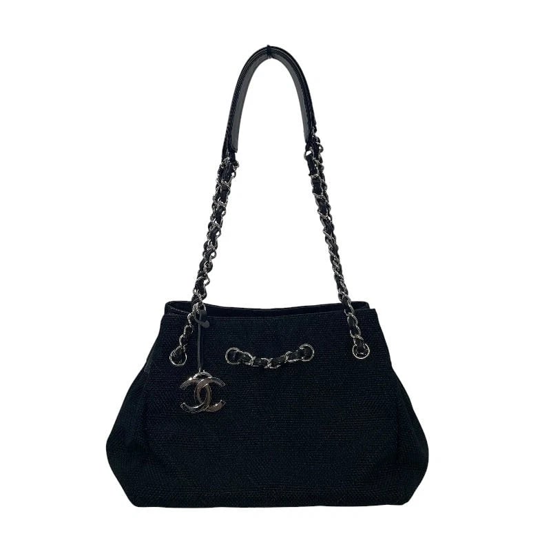 CHANEL V-STITCH CHAIN HANDBAG BLACK CANVAS SHOULDER BAG: CHANEL V-Stitch Chain Handbag Black Canvas Shoulder Bag Brand: Chanel Type: Shoulder Bag Material: Canvas Color: Black Size: W28cm x H20cm x D130cm Accessories: None Accessories Notice: When
