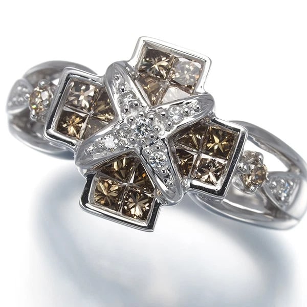 RING BROWN &CLEAR DIAMOND CROSS 18K WG: Ring Brown &Clear Diamond Cross 18K WG Brand: LES ESSENTIELLES Type: Ring Material: 18K / 750 / White Gold, Main Stone/Creation Natural Color: white gold Size: US 5.75 - 6 Accessories: None