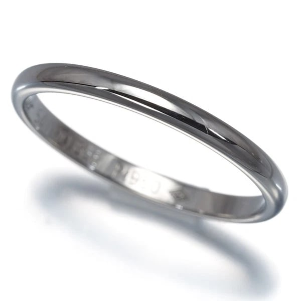 CARTIER RING 950 PLATINUM: Cartier Ring 950 Platinum Brand: Cartier Type: Ring Material: 950 / Platinum, Color: Silver Size: US 6.75 - 7 Accessories: None Accessories Notice: When purchasing pre-owned goods, please