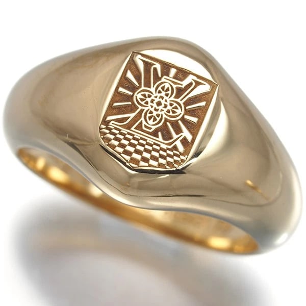 LOUIS VUITTON RING BLASON PHARRELL WILLIAMS: Louis Vuitton Ring Blason Pharrell Williams Brand: Louis Vuitton Type: Ring Material: 18K / 750 / Yellow Gold, Color: Yellow Gold Size: US 4.5 Accessories: None Accessories Notice: When pu
