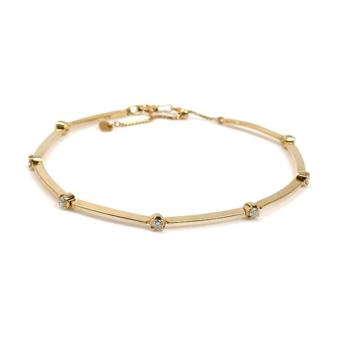 VENDOME AOYAMA DIAMOND BRACELET K18YG: Vendome Aoyama Diamond Bracelet K18YG Brand: Vendome Type: Bracelet Material: 750 Yellow Gold, Main Stone/Creation Natural Color: Yellow Gold Size: Length: Approx. 6.1–7.1 inches (15.5–18 cm adjUS