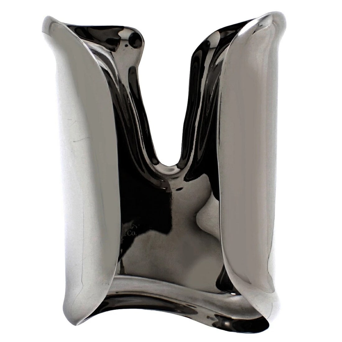 TIFFANY & CO PERETTI BONE CUFF BANGLE BRACELET: Tiffany & Co Peretti Bone Cuff Bangle Bracelet Brand: Tiffany & Co. Type: Bracelet Material: Ruthenium, Color: Silver Size: Approx. 6.30 in (16.0 cm) wrist circumference Accessories: None