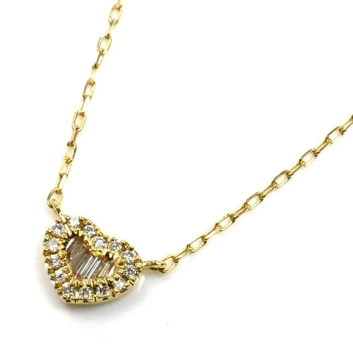 BELLESIORA DIAMOND PENDANT NECKLACE 18K YELLOW GOLD: BELLESIORA Diamond Pendant Necklace 18K Yellow Gold Brand: BELLESIORA Type: Necklace Material: 18k Yellow Gold, Main Stone/Creation Natural Color: Yellow Gold Size: Approx. 14.4 in / 15.7 in (36.5 / 4