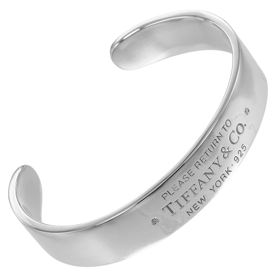 TIFFANY & CO. NARROW BANGLE SILVER 925 DIAMOND: Tiffany & Co. Narrow Bangle Silver 925 Diamond Brand: Tiffany & Co. Type: Bracelet Material: Sterling Silver (925), Main Stone/Creation Natural Color: Silver Size: Inner Circumference: Approx. 5.9 inc