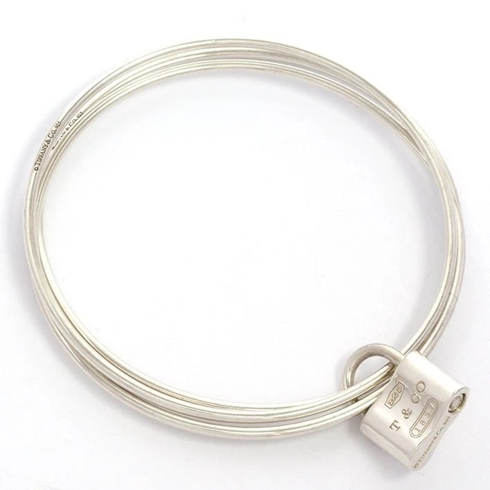 TIFFANY & CO. SILVER 925 BRACELET: Tiffany & Co. Silver 925 Bracelet Brand: Tiffany & Co. Type: Bracelet Material: Sterling Silver 925, Color: Silver Size: Size: Approx. 7.5 inches (19 cm) Accessories: None Accessories Noti