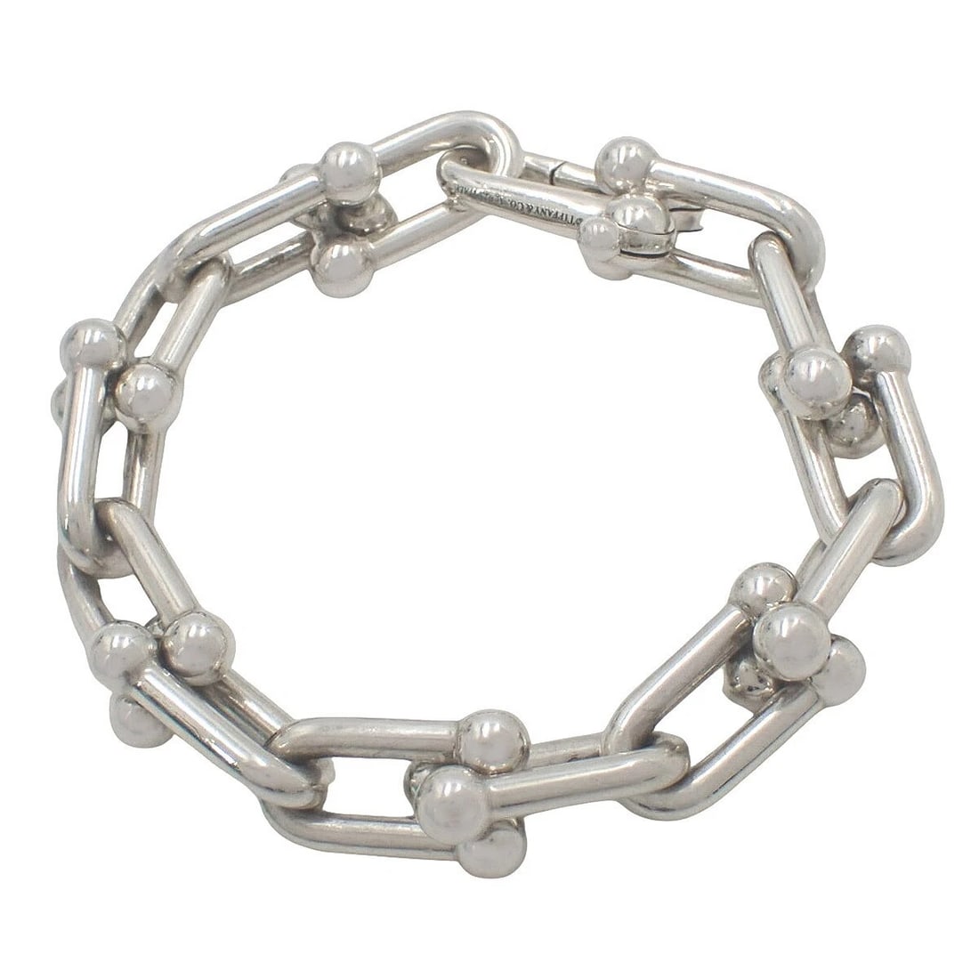TIFFANY & CO BRACELET SILVER 925: Tiffany & Co Bracelet Silver 925 Brand: Tiffany & Co. Type: Bracelet Material: Sterling Silver 925, Color: Silver Size: Approx. 6 in (15 cm) Width: Approx. 0.39 in (1.0 cm) Accessories: None