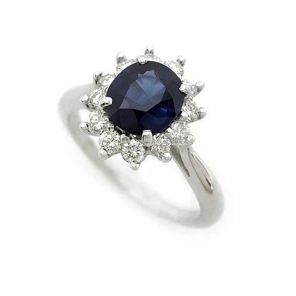 TIFFANY & CO. RING PLATINUM: Tiffany & Co. Ring Platinum Brand: Tiffany & Co. Type: Ring Material: Platinum, Main Stone/Creation Blue SapphireSecondary StoneDiamond Color: Platinum Size: US 4.5 Accessories: None Acces