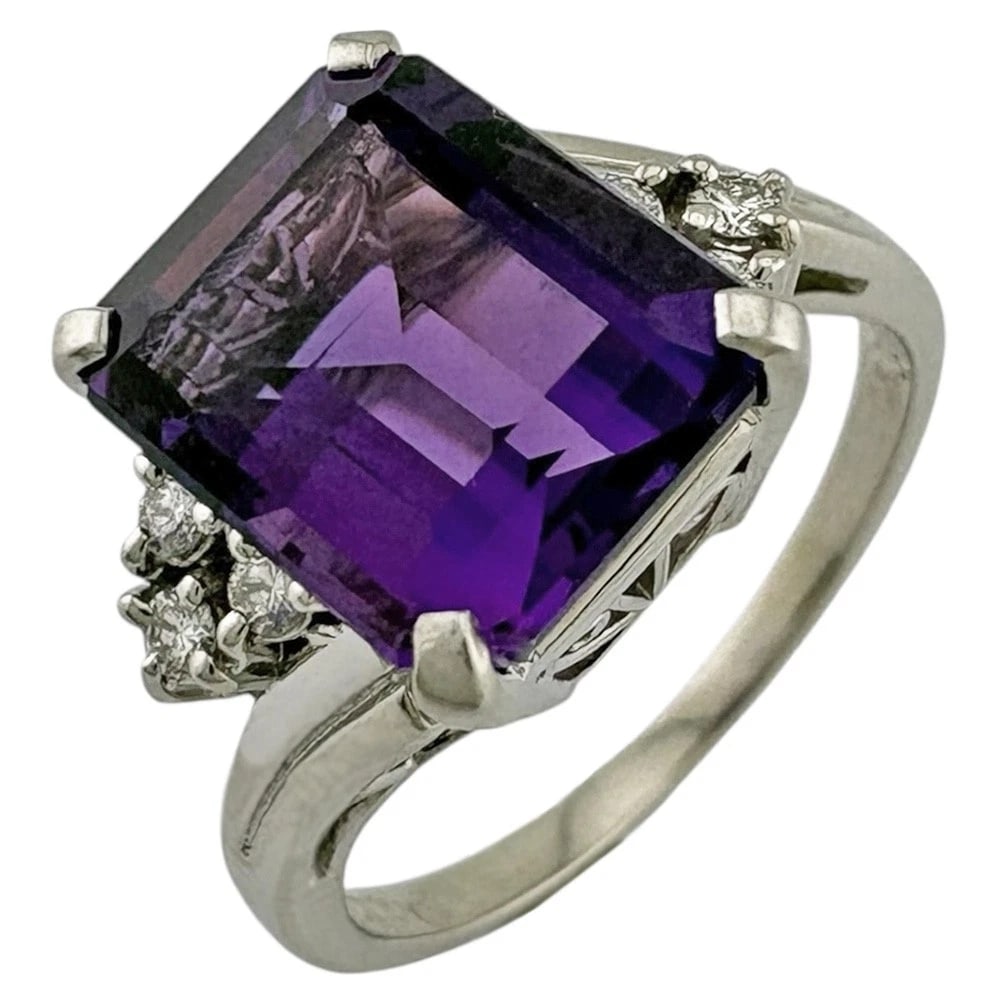 MIKIMOTO RING PT950PLATINUM AMETHYST: MIKIMOTO Ring Pt950Platinum amethyst Brand: MIKIMOTO Type: Ring Material: Pt950Platinum, Main Stone/Creation amethyst/diamond Color: Silver Size: US 5 3/4 Accessories: None Accessories Not