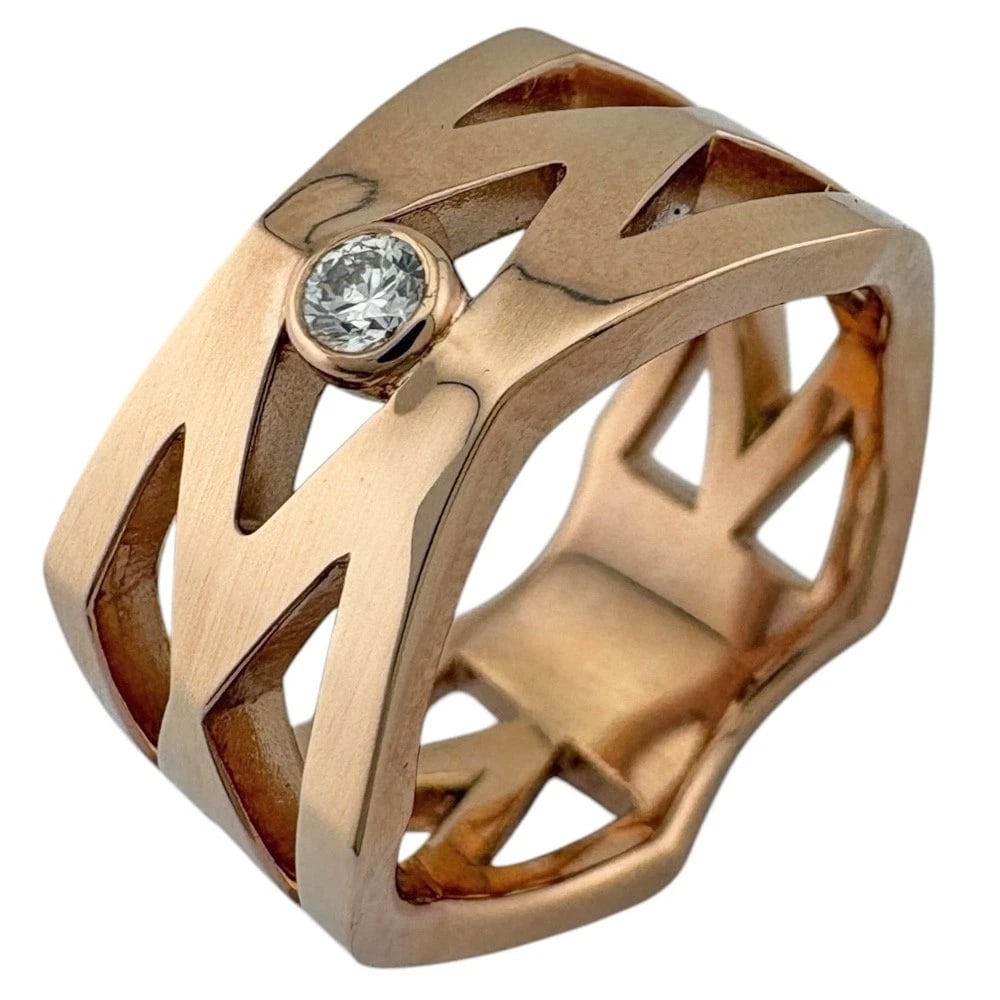 MIKIMOTO RING K18 PINK GOLD DIAMOND: MIKIMOTO Ring K18 Pink Gold diamond Brand: MIKIMOTO Type: Ring Material: K18 Pink Gold, Main Stone/Creation Natural Color: Pink gold Size: US 6 Accessories: None Accessories Notice: When purchasing