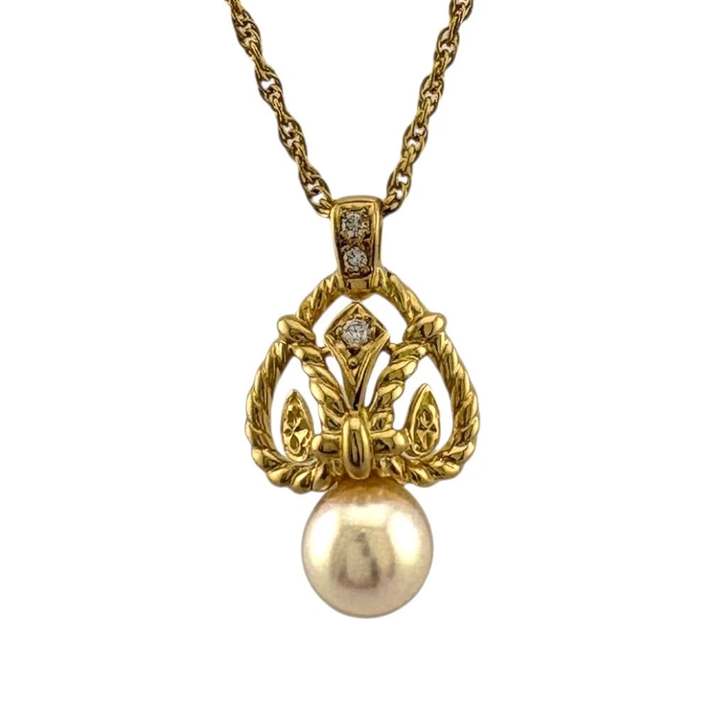 MIKIMOTO NECKLACE K18 YELLOW GOLD PEARL DIAMOND: MIKIMOTO Necklace K18 yellow gold Pearl diamond Brand: MIKIMOTO Type: Necklace Material: 18k Yellow Gold, Main Stone/Creation Pearl/diamond Color: gold Size: (Inch) Total Length:19.7inch Top:W4.9inch 