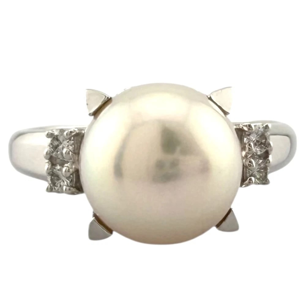 TASAKI RING PT900PLATINUM PEARL DIAMOND: TASAKI Ring Pt900Platinum Pearl diamond Brand: TASAKI Type: Ring Material: Pt900Platinum, Main Stone/Creation Pearl/diamond Color: Silver Size: US 5 1/8 Accessories: None Accessories Notic