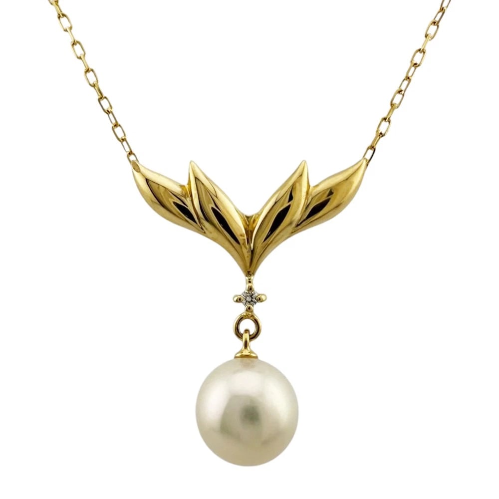MIKIMOTO NECKLACE K18 YELLOW GOLD AKOYA PEARL DIAMOND: MIKIMOTO Necklace K18 yellow gold Akoya pearl diamond Brand: MIKIMOTO Type: Necklace Material: K18 yellow gold, Main Stone/Creation Akoya pearl/diamond Color: gold Size: (CM) Total Length:40cm Chain w
