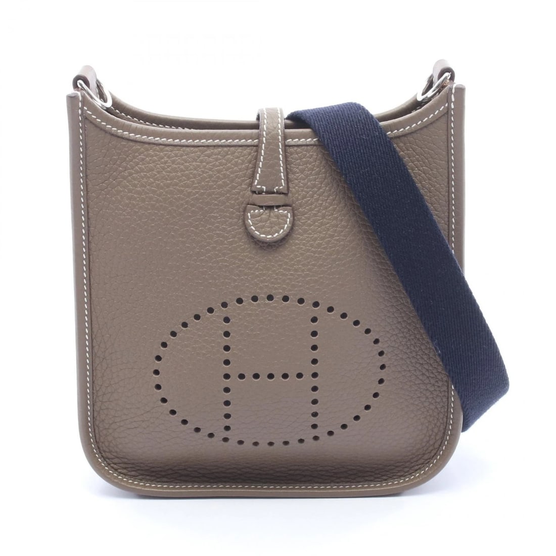 HERMES EVELYNE TPM SHOULDER CROSSBODY BAG: HERMES Evelyne TPM Shoulder crossbody Bag Brand: HERMES Type: Shoulder Bag Material: Taurillon Clemence × leather × Taurillon Clemence Color: Etoupe Grey / Gray??ish colors Size: H:18cm x W:16.5cm x