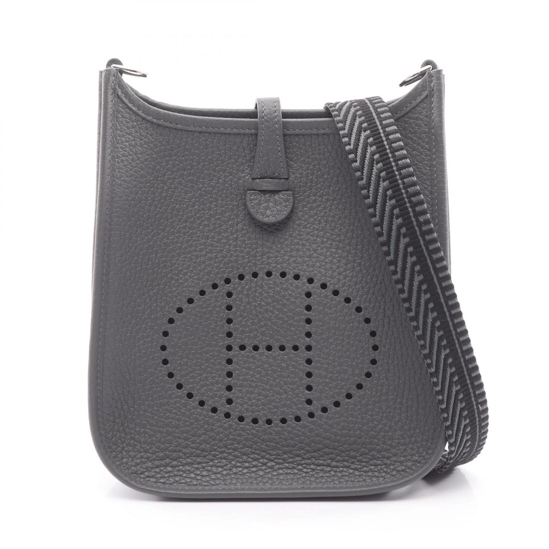 HERMES EVELYNE TPM AMAZON SHOULDER BAG: HERMES Evelyne TPM Amazon Shoulder Bag Brand: HERMES Type: Shoulder Bag Material: Taurillon Clemence × leather × Taurillon Clemence Color: Ardoise / Gray??ish colors Size: H:18cm x W:16.5cm x D:5.5c