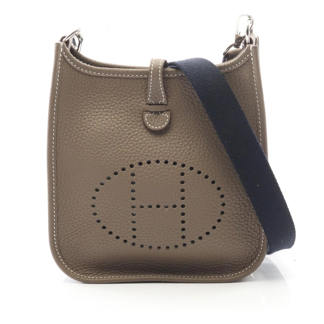HERMES EVELYNE TPM SHOULDER CROSSBODY BAG: HERMES Evelyne TPM Shoulder Crossbody Bag Brand: HERMES Type: Shoulder Bag Material: Taurillon Clemence × leather × Taurillon Clemence Color: Etoupe Grey / Gray??ish colors Size: H:18cm x W:16.5cm x