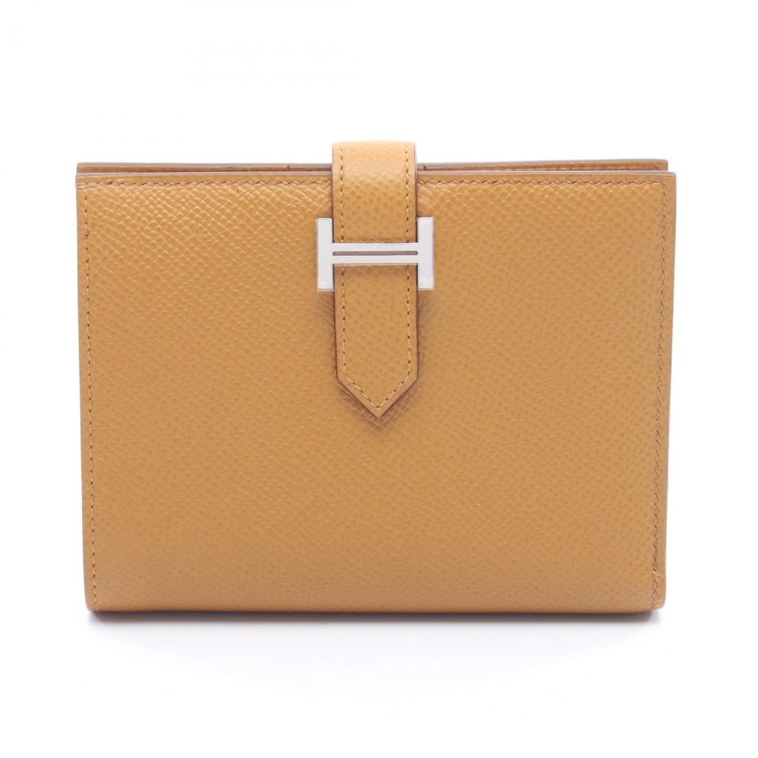 HERMES BEAN COMPACT BI-FOLD WALLET PURSE W EPSOM: HERMES BEAN Compact Bi-fold wallet purse W Epsom Brand: HERMES Type: Bi-fold wallet Material: Epsom × leather × Calfskin (cowhide) × Epsom Color: Sesame / Brown??ish colors Size: (H:3.5" x W:4.7"x 
