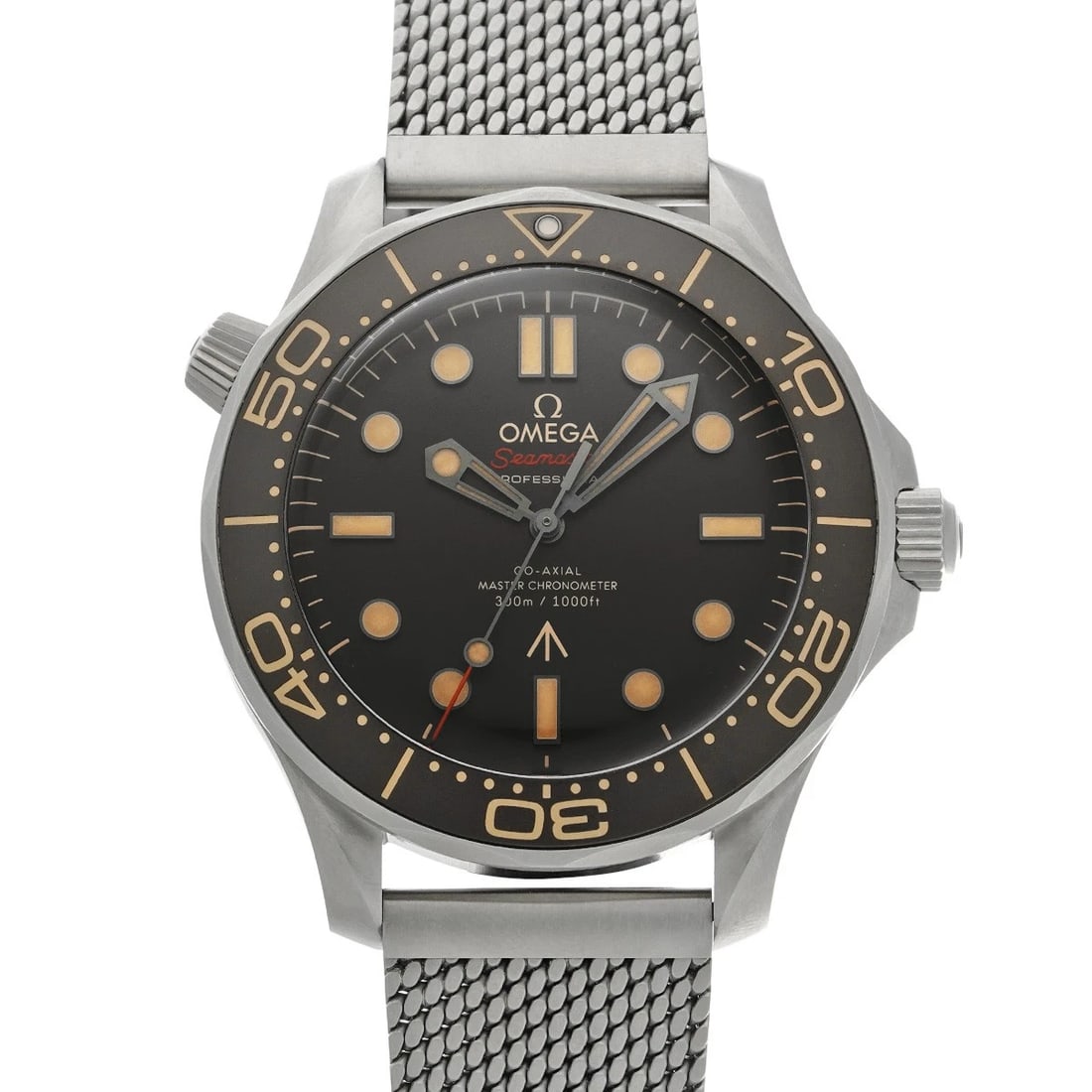 OMEGA SEAMASTER DIVER CO-AXIAL MASTER CHRONOMETER WATCH: OMEGA Seamaster Diver Co-Axial Master Chronometer WATCH Brand: OMEGA Type: Wristwatch Material: Band Material titanium, Case Material titanium Color: Dial Color Black Size: ??Case? H/about 42mm W/abou