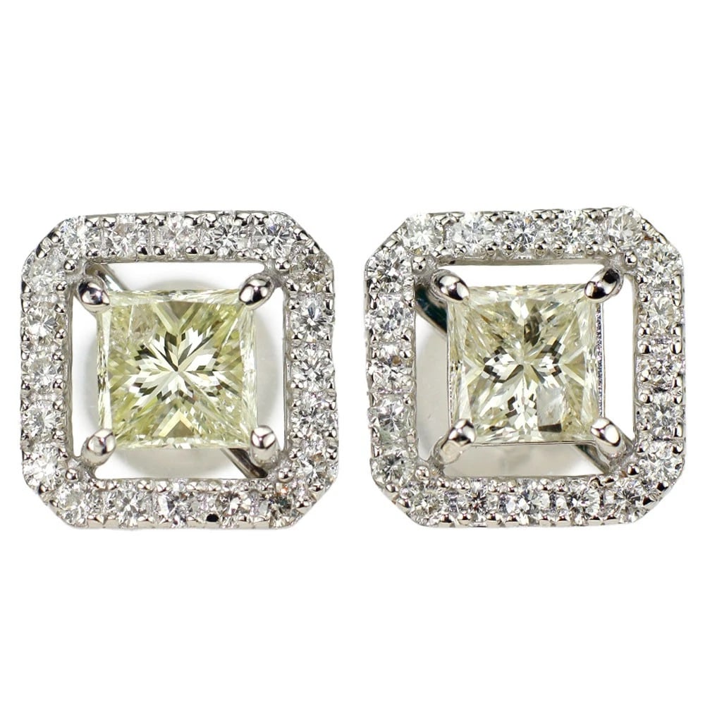 K18WG DIAMOND EARRING: K18WG diamond earring Brand: None Type: piercing Material: K18WG, Main Stone/Creation Natural Color: White Gold Size: Length/Width/Diameter (CM) 10.3 Accessories: None Accessories Notice: When