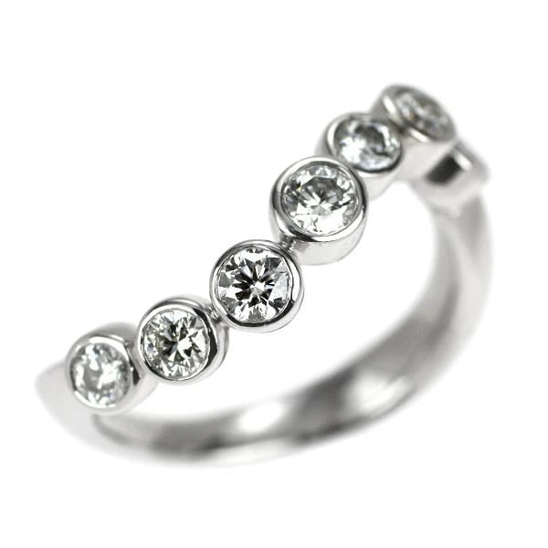 PT900 H&C DIAMOND RING: Pt900 H&C diamond ring Brand: None Type: rings Material: Pt900, Main Stone/Creation Natural Color: Silver Size: US 5.25 Accessories: None Accessories Notice: When purchasing pre-owned good