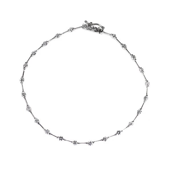 DTC K18WG DIAMOND BRACELET: DTC K18WG Diamond Bracelet Brand: None Type: bracelets Material: K18WG, Main Stone/Creation Natural Color: white Gold Size: Length/Width/Diameter (CM) 2.3 Accessories: None Accessories Not