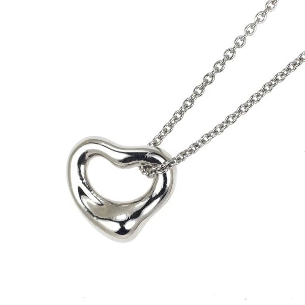 TIFFANY PT950 PENDANT NECKLACE: Tiffany Pt950 pendant necklace Brand: Tiffany Type: pendant necklace Material: PT950, Color: Silver Size: Length/Width/Diameter (CM) 6.8 Accessories: None Accessories Notice: When purchasing