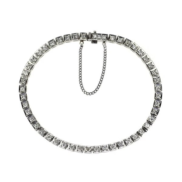 PT850 DIAMOND TENNIS BRACELET: Pt850 diamond tennis bracelet Brand: None Type: bracelets Material: PT850, Main Stone/Creation Natural Color: Silver Size: Length/Width/Diameter (CM) 3.6 Accessories: None Accessories Notice: When