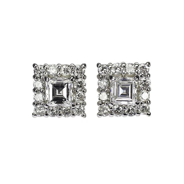 PT900/ PT950 SQUARE CUT DIAMOND EARRINGS: Pt900/ Pt950 Square Cut Diamond Earrings Brand: None Type: piercing Material: Pt900/ Pt950, Main Stone/Creation Natural Color: Silver Size: Length/Width/Diameter (CM)7.2 Accessories: None Accessories