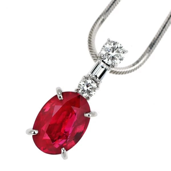 PT900/ PT850RUBY DIAMOND PENDANT NECKLACE: Pt900/ Pt850Ruby Diamond Pendant Necklace Brand: None Type: pendant necklace Material: Pt900/ Pt850, Main Stone/Creation RubySide Stone diamonds Color: Silver Size: Necklace: Chain Length?45.5cm