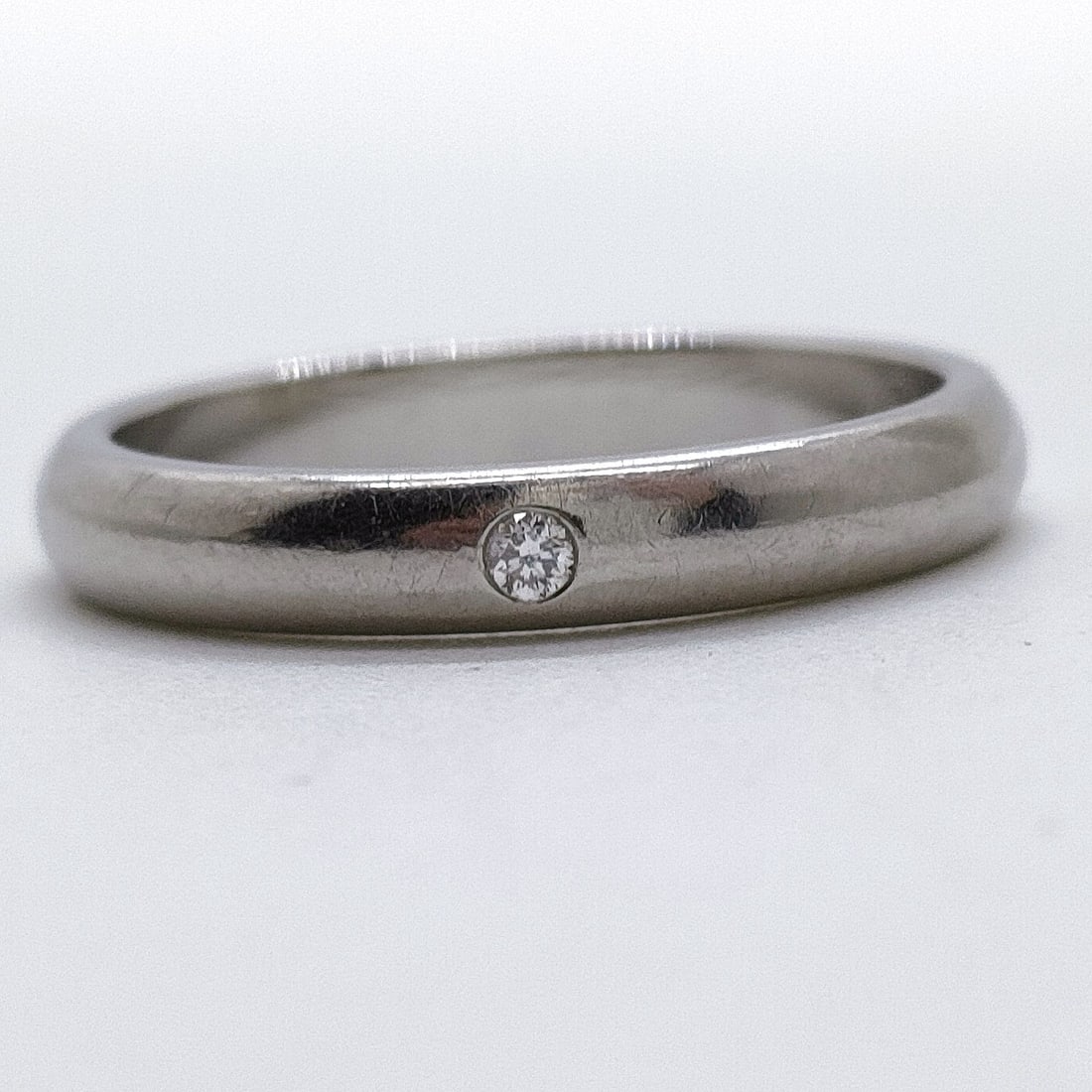 CARTIER RING BAND PLATINUM: Cartier Ring Band Platinum Brand: Cartier Type: Ring Material: Platinum, Color: Platinum Size: US 2 7/8 Accessories: None Accessories Notice: When purchasing pre-owned goods, please refer