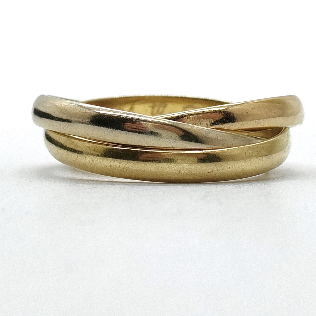 CARTIER RING TRINITY GOLD YELLOW GOLD WHITE GOLD: Cartier Ring Trinity Gold Yellow Gold White gold Brand: Cartier Type: Ring Material: Gold, Color: Yellow Gold Size: US 5 Accessories: None Accessories Notice: When purchasing pre-owned goods, please