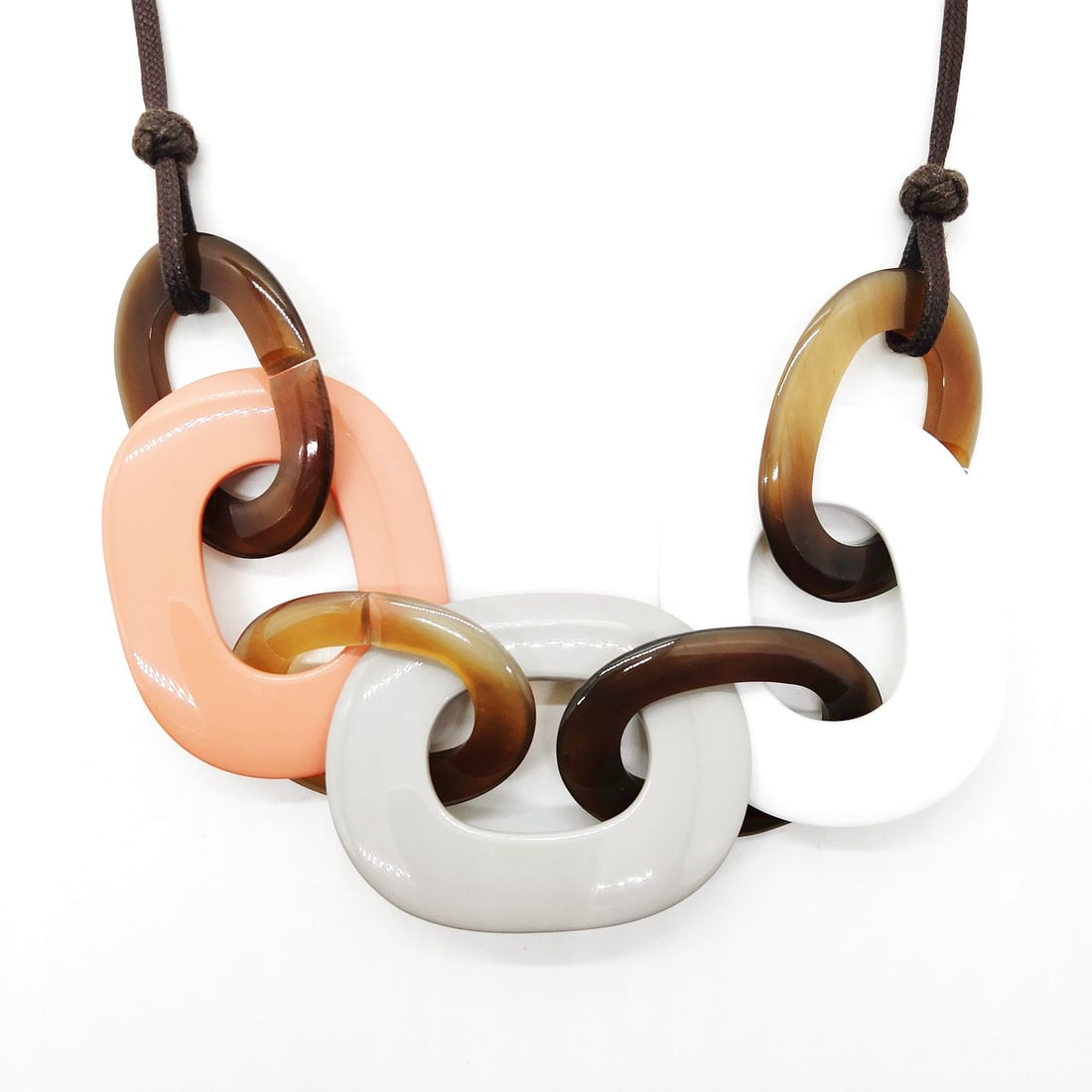 HERMES NECKLACE BROWNS: Hermes Necklace Browns Brand: Hermes Type: Necklace Material: Sub Material : Buffalo Horn, Color: Browns Size: Full Length : 69 cm (approx) Accessories: None Accessories Notice: When purchasing