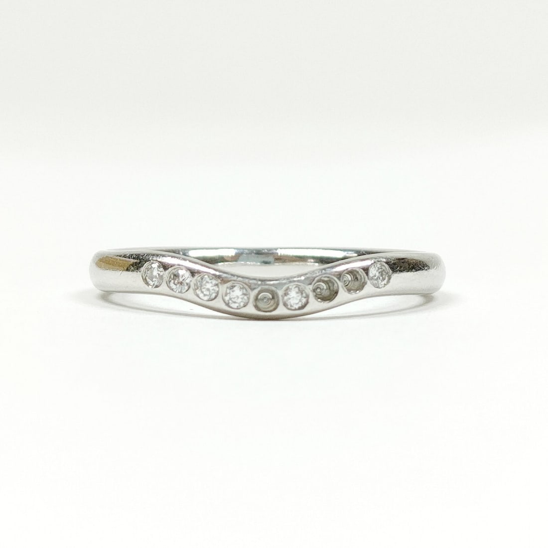 TIFFANY AND CO. RING PERETTI NATURAL DIAMOND PLATINUM: Tiffany and Co. Ring Peretti Natural Diamond Platinum Brand: Tiffany and Co. Type: Ring Material: Platinum, Color: Platinum Size: US 5 Accessories: None Accessories Notice: When purchasing