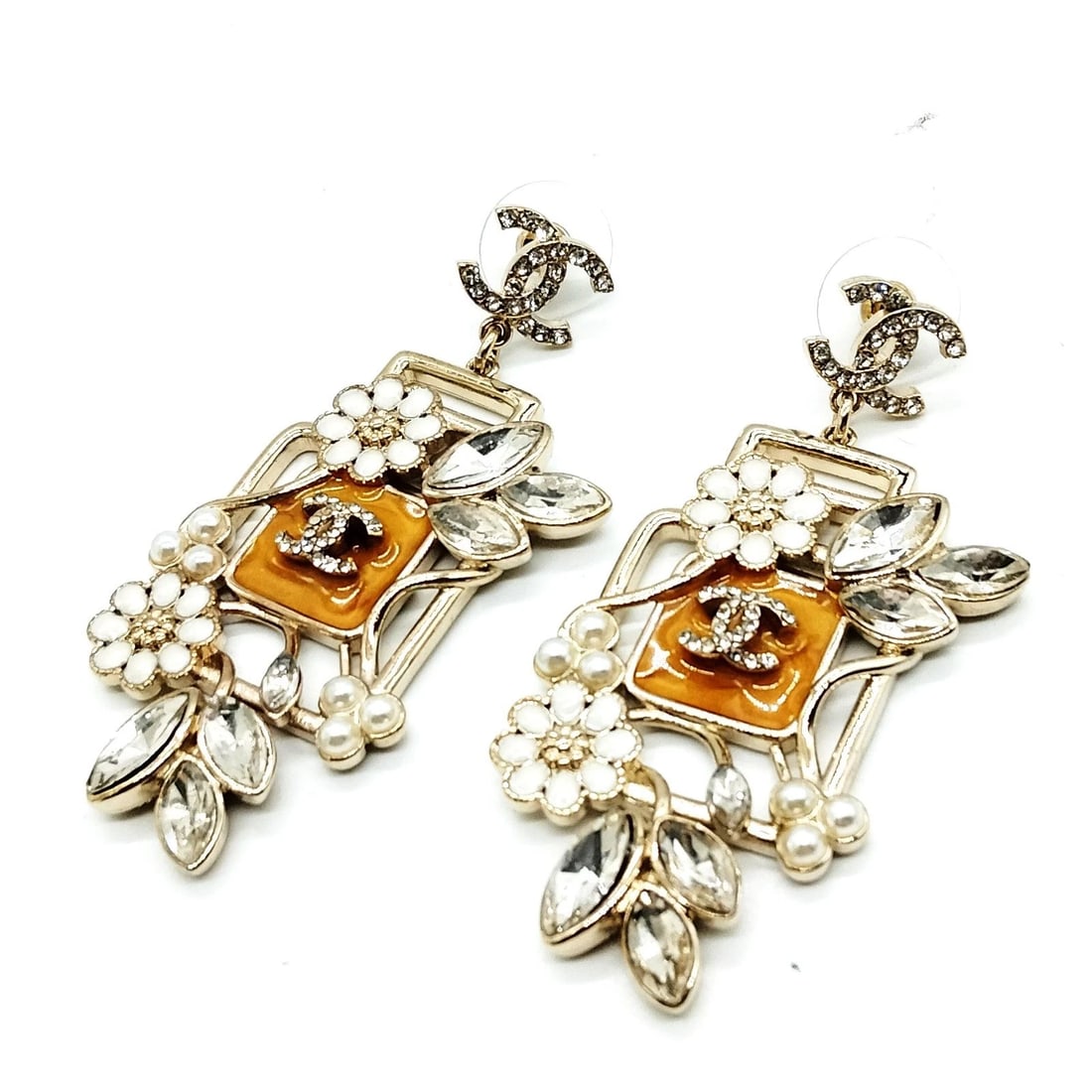 CHANEL PIERCED EARRING FLOWER EARRINGS (1 of 5)