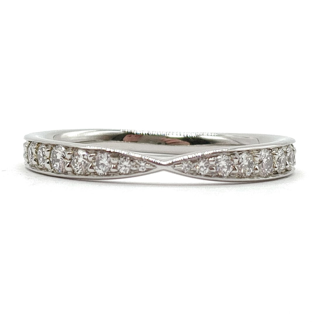 TIFFANY AND CO. RING HARMONY NATURAL DIAMOND PLATINUM: Tiffany and Co. Ring Harmony Natural Diamond Platinum Brand: Tiffany and Co. Type: Ring Material: Platinum, Color: Platinum Size: US 4 1/8 Accessories: None Accessories Notice: When purcha